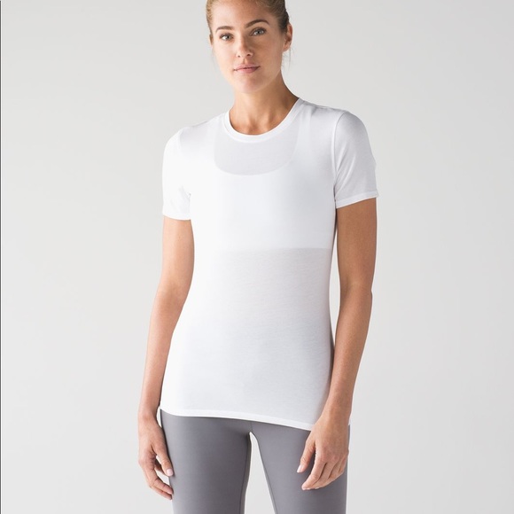 lululemon athletica Tops - Lululemon workout tee